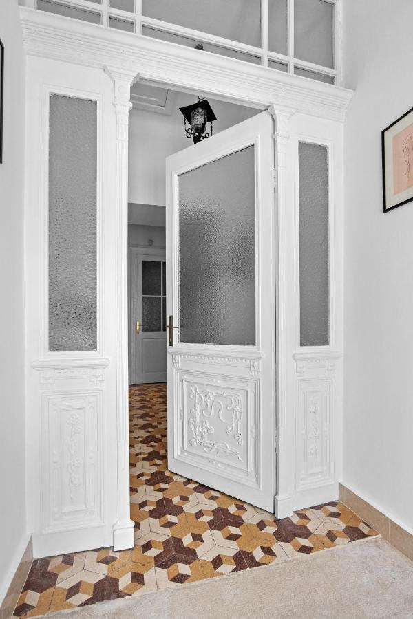 White Imperial Apartment Pula Exterior photo